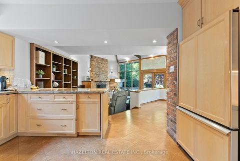 Photo 22 at 16 Wells Hill Avenue, Casa Loma, Toronto