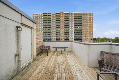 Photo 30 at 25 - 18 Applewood Lane, Etobicoke West Mall, Toronto