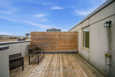 Photo 31 at 25 - 18 Applewood Lane, Etobicoke West Mall, Toronto