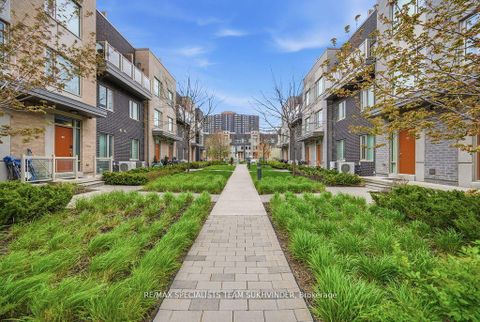 Photo 33 at 25 - 18 Applewood Lane, Etobicoke West Mall, Toronto