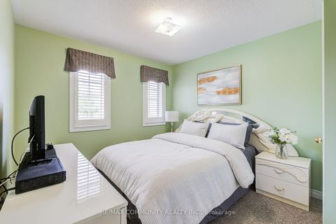 Photo 35 at 96 Cindy Nicholas Drive, Morningside, Toronto