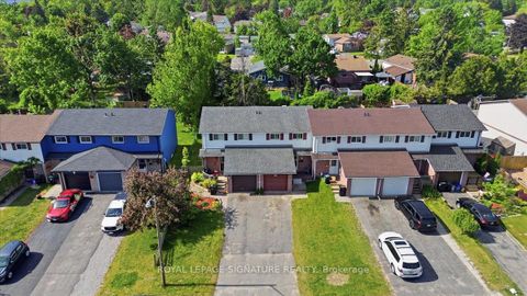 Photo 4 at 54 Scott Crescent, Letitia Heights, Barrie