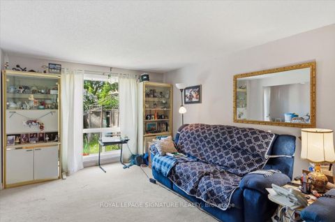 Photo 11 at 54 Scott Crescent, Letitia Heights, Barrie