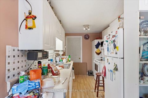 Photo 14 at 54 Scott Crescent, Letitia Heights, Barrie