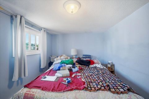 Photo 30 at 54 Scott Crescent, Letitia Heights, Barrie