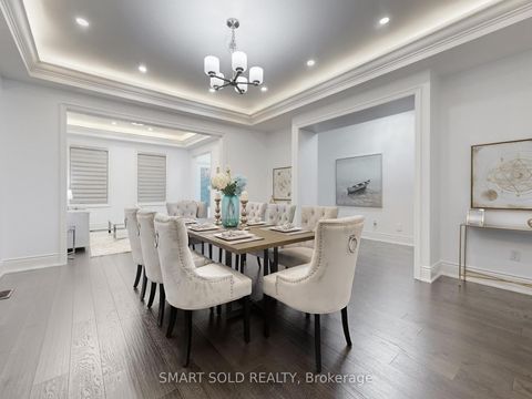 Photo 7 at 209 Hillsview Drive, Observatory, Richmond Hill