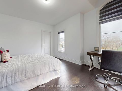 Photo 35 at 209 Hillsview Drive, Observatory, Richmond Hill
