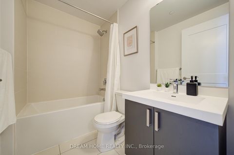 Photo 8 at 1716 - 7895 Jane Street, Concord, Vaughan