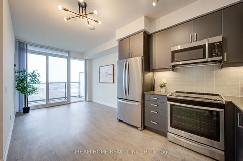 Photo 12 at 1716 - 7895 Jane Street, Concord, Vaughan