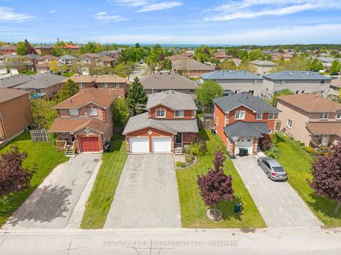 Photo 2 at 30 Ginger Drive, Holly, Barrie