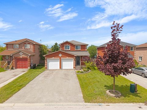 Photo 3 at 30 Ginger Drive, Holly, Barrie