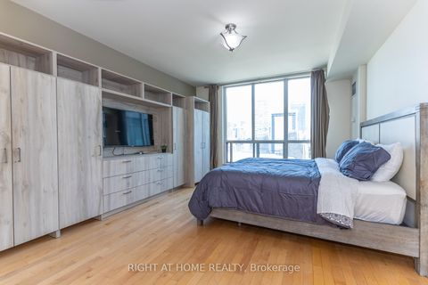 Photo 27 at 2801 (Ph 1) - 228 Queens Quay W, Waterfront Communities C1, Toronto