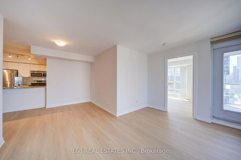 Photo 11 at 2809 - 761 Bay Street, Bay Street Corridor, Toronto