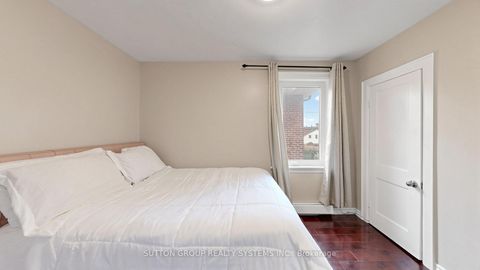 Photo 18 at 91 Kirknewton Road, Fairbank, Toronto