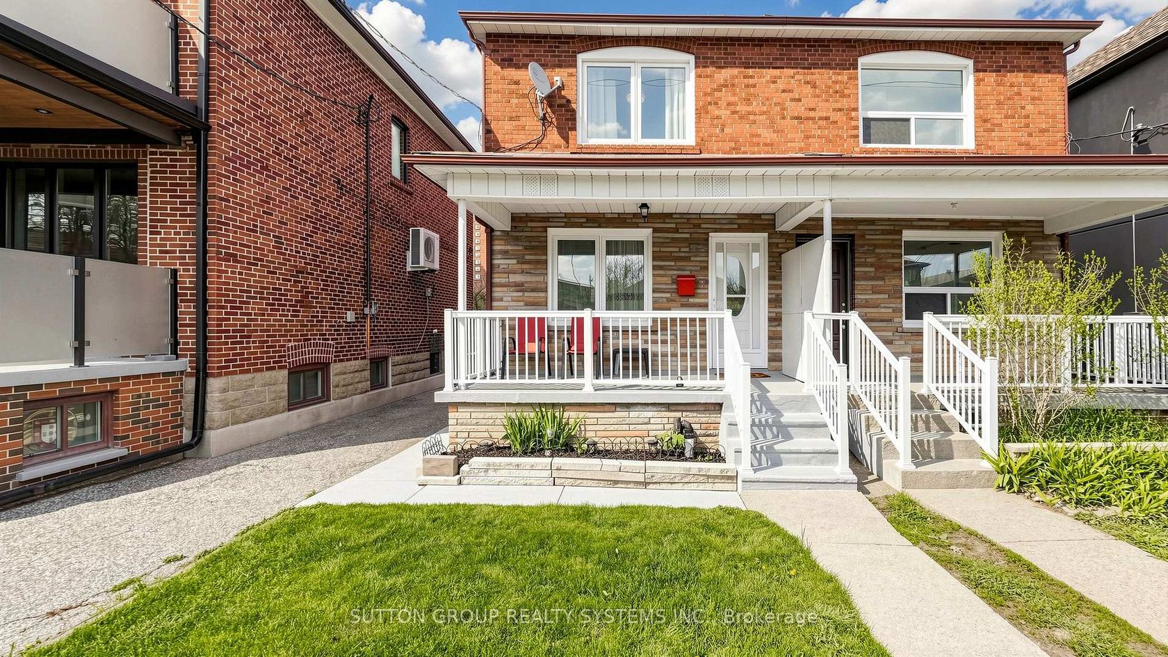 91 Kirknewton Road, Fairbank, Toronto photo 2