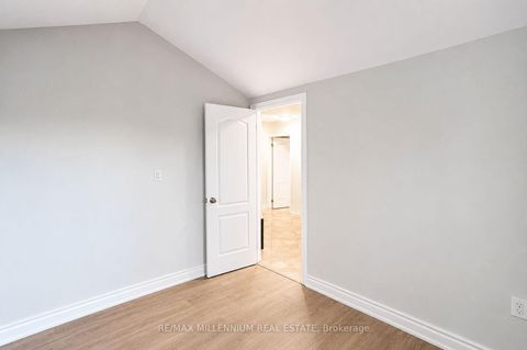 Photo 9 at 15 Quinlan Road, Georgian Drive, Barrie