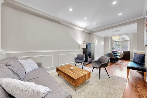 Photo 1 at 26 - 190 Harding Boulevard W, North Richvale, Richmond Hill