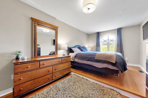 Photo 28 at 26 - 190 Harding Boulevard W, North Richvale, Richmond Hill