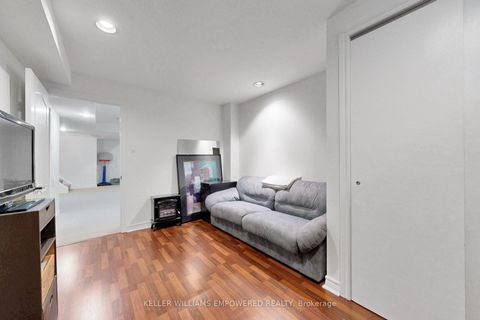 Photo 36 at 26 - 190 Harding Boulevard W, North Richvale, Richmond Hill