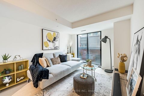Photo 13 at 312 - 25 Richmond Street E, Yonge Corridor, Toronto