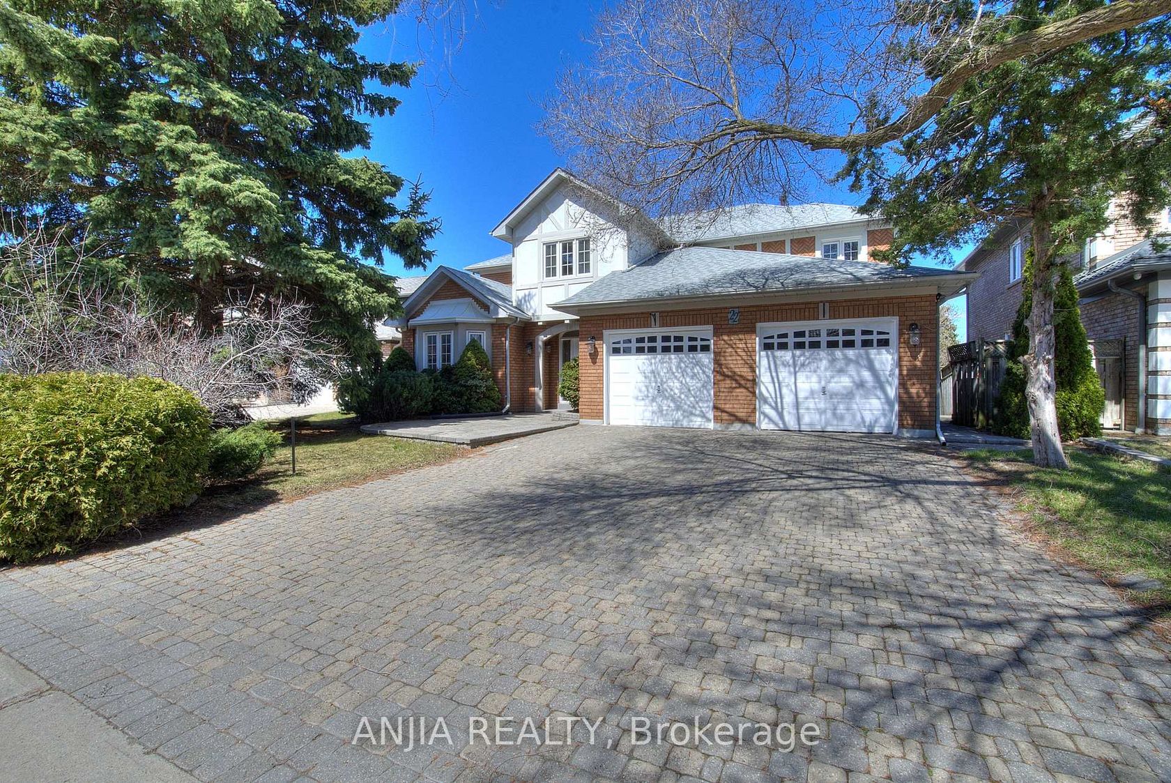 22 Chiltern Hill, Bayview Hill, Richmond Hill 