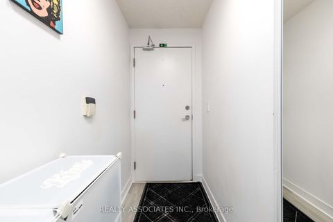 Photo 2 at 2501 - 36 Lee Centre Drive, Woburn, Toronto