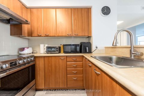 Photo 5 at 2501 - 36 Lee Centre Drive, Woburn, Toronto