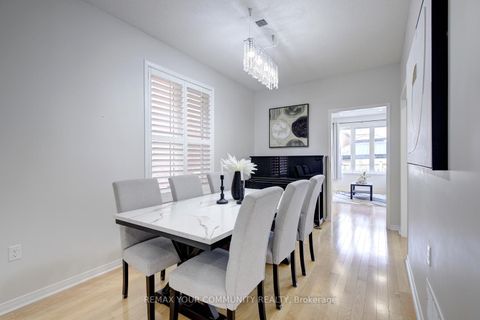 Photo 17 at 42 Laramie Crescent, Patterson, Vaughan