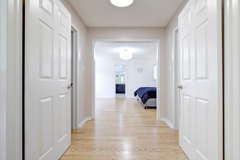 Photo 29 at 42 Laramie Crescent, Patterson, Vaughan