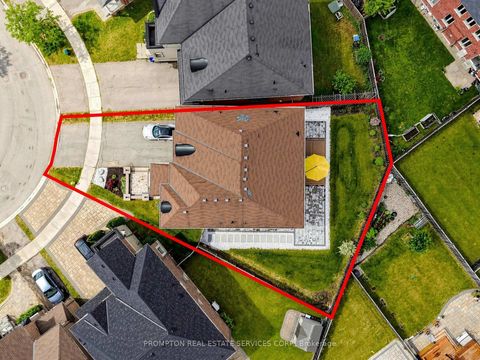 Photo 2 at 29 Beebe Crescent, Wismer, Markham
