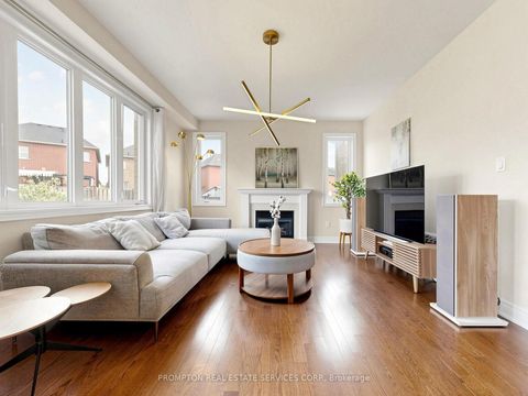 Photo 11 at 29 Beebe Crescent, Wismer, Markham