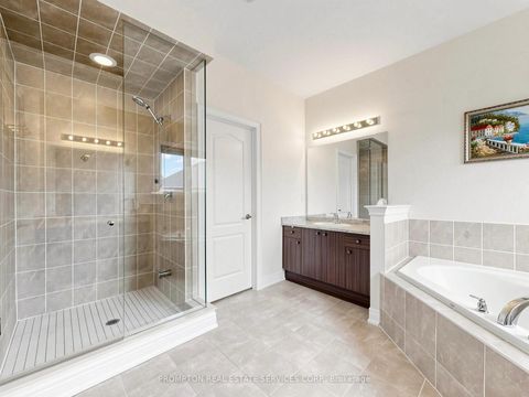 Photo 24 at 29 Beebe Crescent, Wismer, Markham