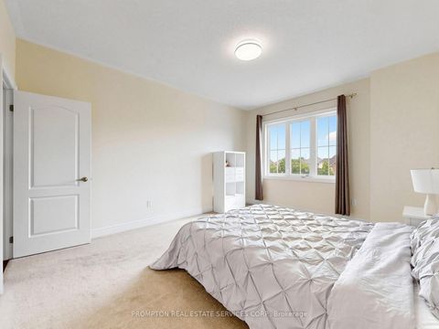 Photo 30 at 29 Beebe Crescent, Wismer, Markham