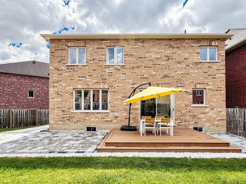 Photo 35 at 29 Beebe Crescent, Wismer, Markham