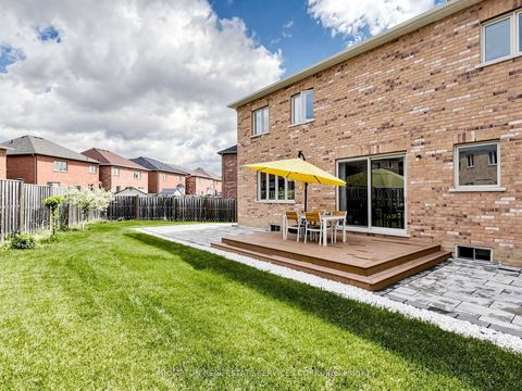 Photo 36 at 29 Beebe Crescent, Wismer, Markham