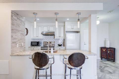 Photo 10 at 2502 - 5 Concorde Place, Don Mills, Toronto