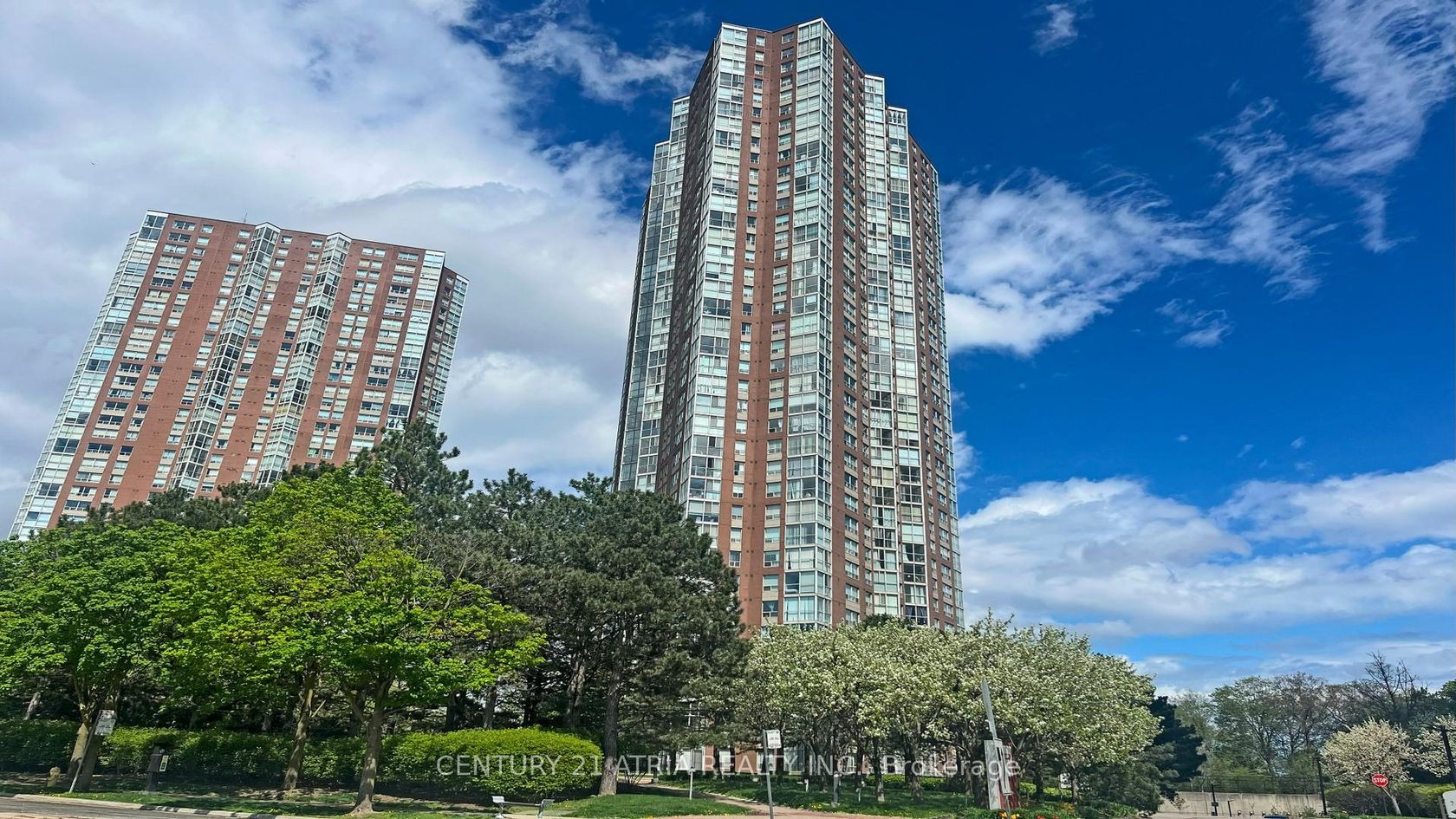 2502 - 5 Concorde Place, Don Mills, Toronto photo number 2