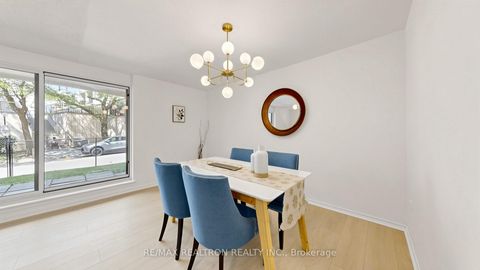 Photo 7 at 145 - 10 Moonstone Byway, Hillcrest Village, Toronto