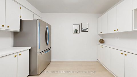 Photo 12 at 145 - 10 Moonstone Byway, Hillcrest Village, Toronto