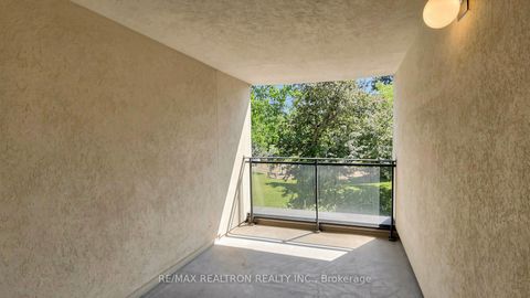 Photo 25 at 145 - 10 Moonstone Byway, Hillcrest Village, Toronto