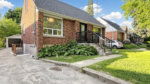 Photo 1 at 26 Innismore Crescent E, Maryvale, Toronto