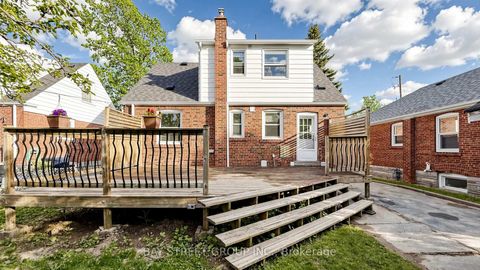 Photo 5 at 26 Innismore Crescent E, Maryvale, Toronto