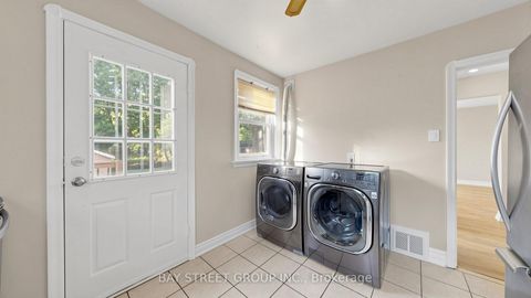 Photo 10 at 26 Innismore Crescent E, Maryvale, Toronto