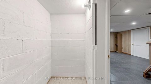 Photo 18 at 26 Innismore Crescent E, Maryvale, Toronto
