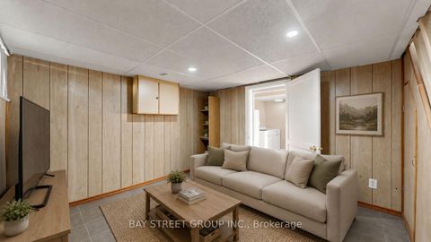 Photo 34 at 26 Innismore Crescent E, Maryvale, Toronto