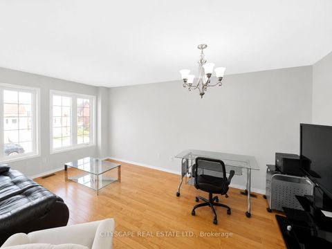 Photo 4 at 29 Centrepark Drive, Amesbury, Toronto