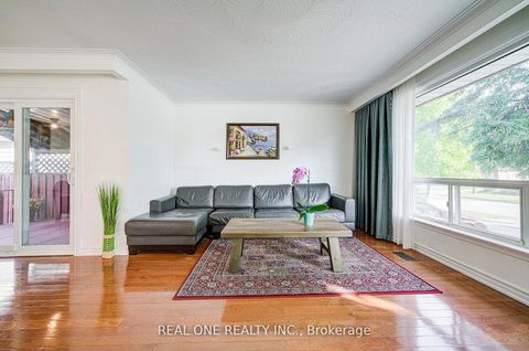 Photo 6 at 122 Marilake Drive, Malvern West, Toronto