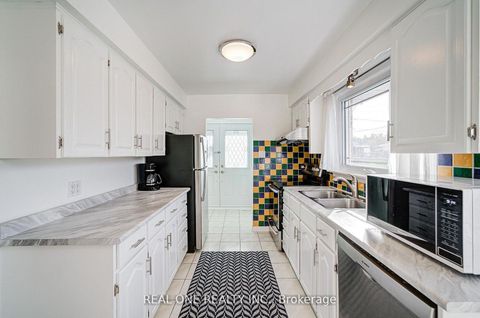 Photo 12 at 122 Marilake Drive, Malvern West, Toronto