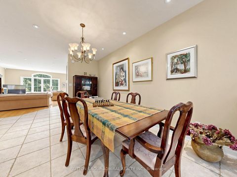 Photo 11 at 3 Raymond Drive, Yorkhill, Vaughan