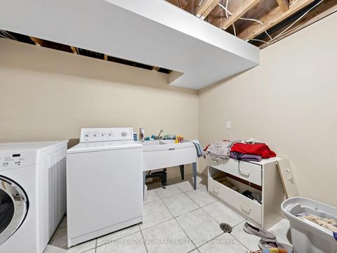 Photo 28 at 3 Raymond Drive, Yorkhill, Vaughan